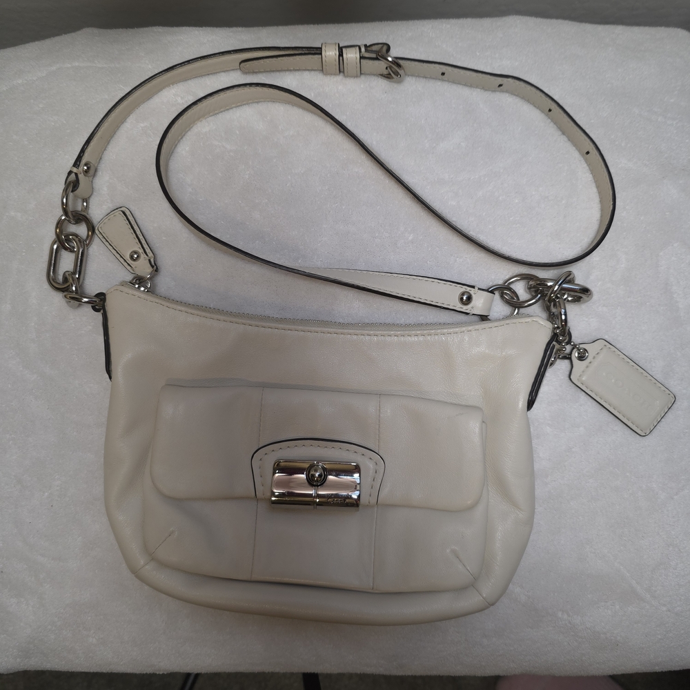 Vintage Off-white leather Coach Christine shoulder bag